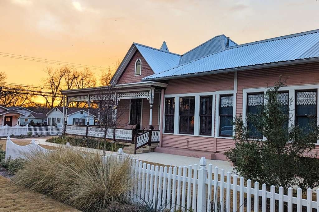 The Menagerie in Fredericksburg Texas at dusk © Somebodies Productions 2024